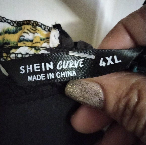 Woman's Shein curves  black floral long sleeve dress 4x **read 3x - Picture 3 of 7